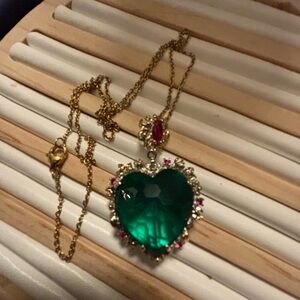 Gorgeous Emerald Quartz Necklace